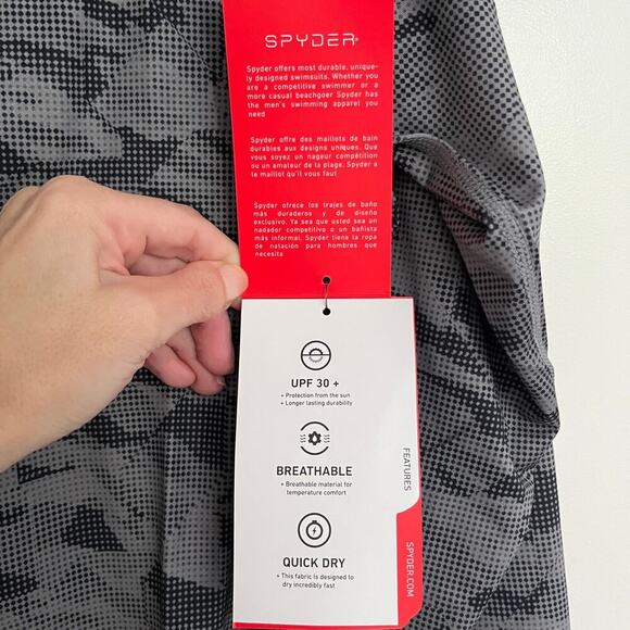 NWT Spyder Long Sleeve Rashguard SPF30+ - Picture 5 of 7